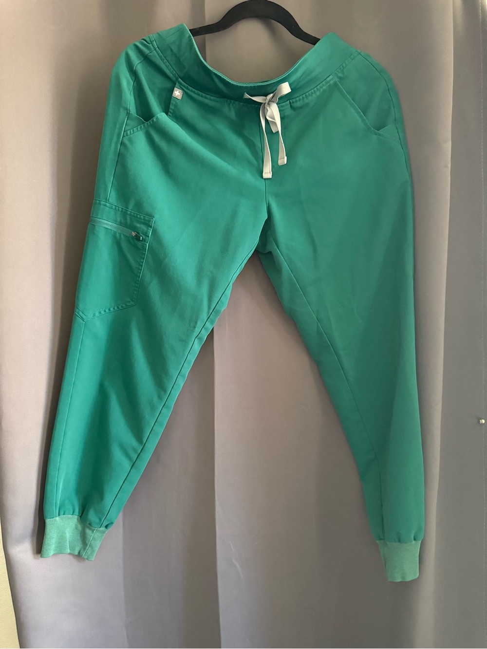 Hunter Green FIGS joggers